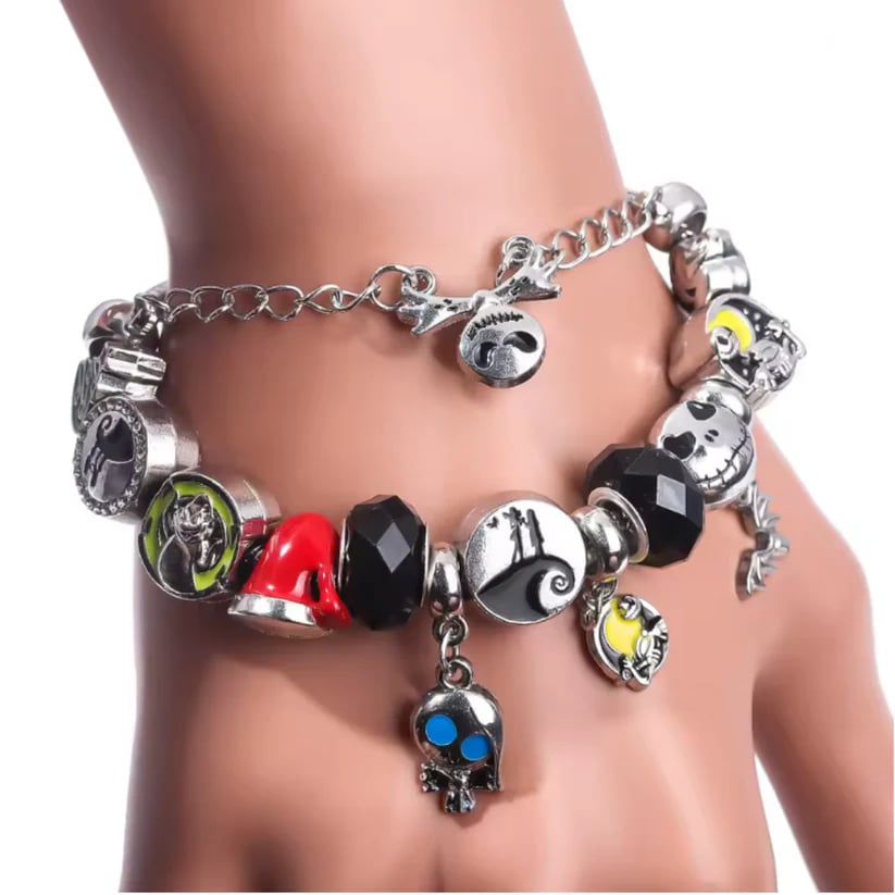 šHalloween Treasures Charm Braceletš (Limited Edition.)